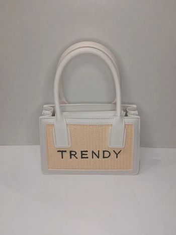 Sac à main Tom & Eva trendy blanc en similicuir et en tressé