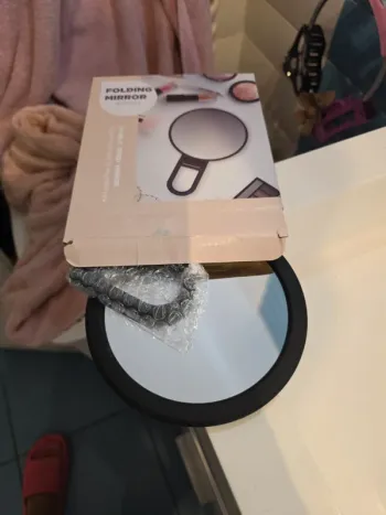 Miroir grossissant