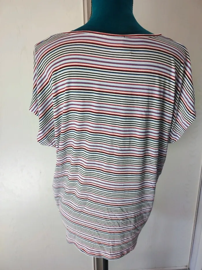 T shirt brodé taille 3 - photo numéro 3
