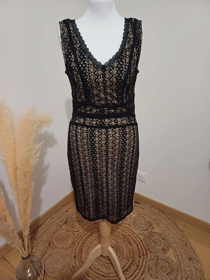Robe noire chic en dentelle Saint Tropez taille XS/S 34/36 - photo numéro 2