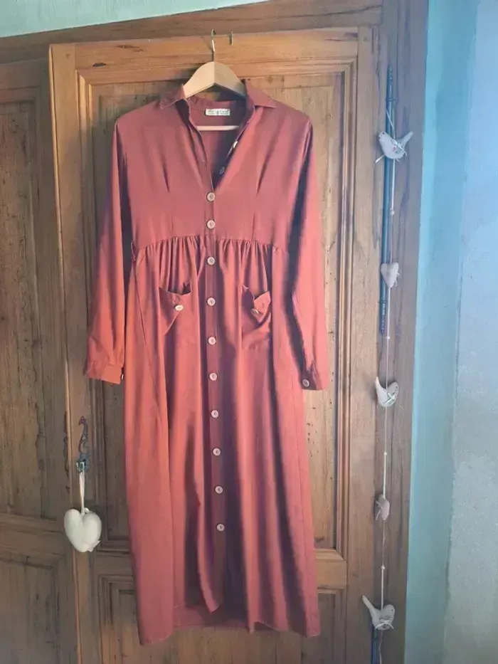 Robe couleur rouille/terracota Por La cara - photo numéro 3