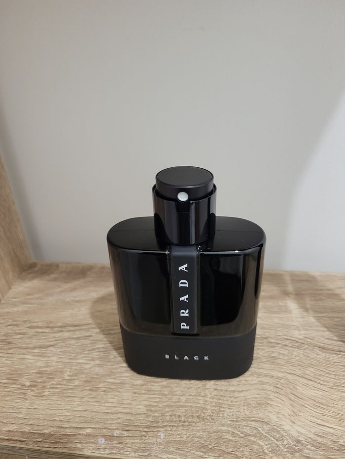 Prada  Black Luna Rossa 100ml - photo numéro 2