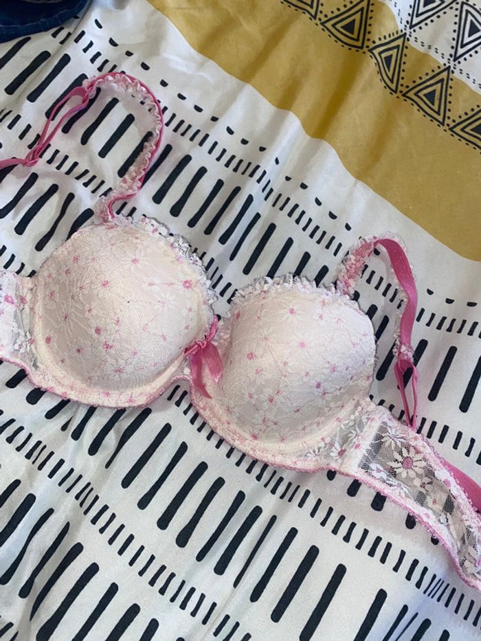 Soutien gorge - photo numéro 2