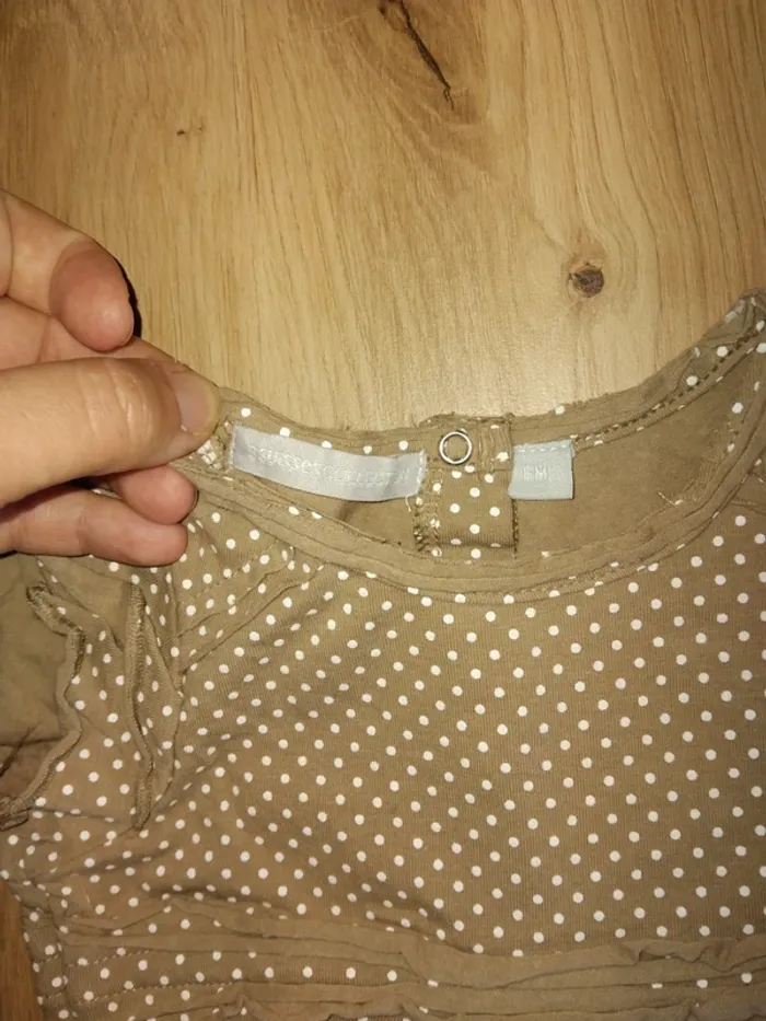 Robe beige taille 6 mois - photo numéro 2