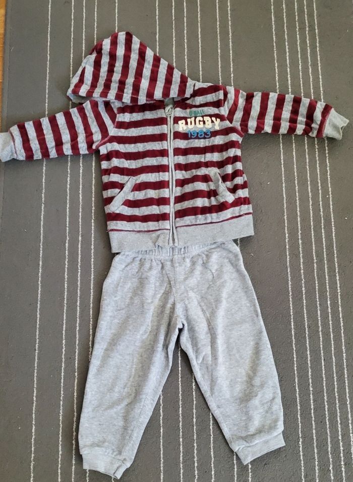 Ensemble jogging 18 mois