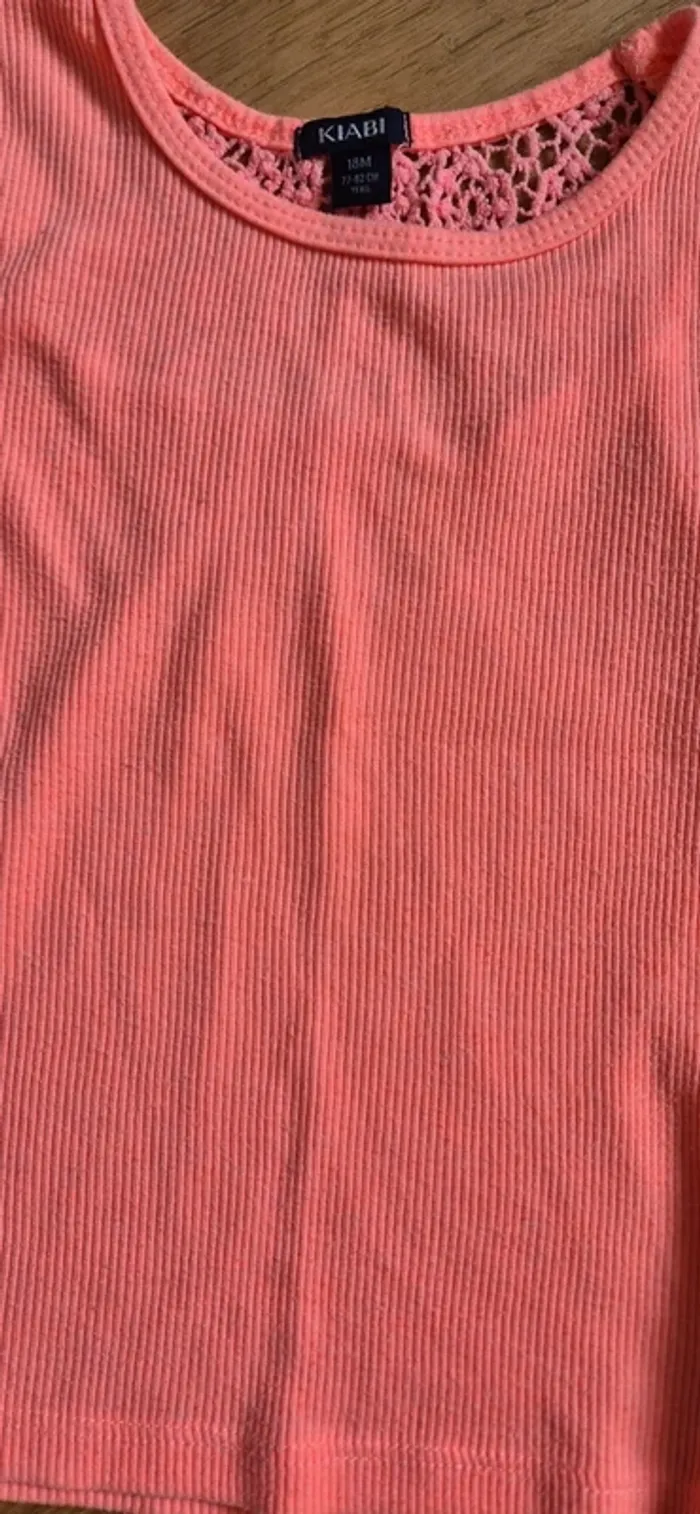 Lot de vêtements, robe, short, débardeur - photo numéro 5