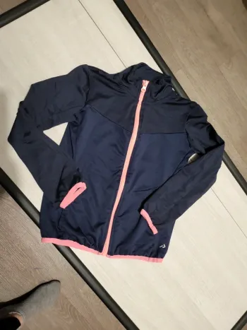 Veste jogging  8 ans