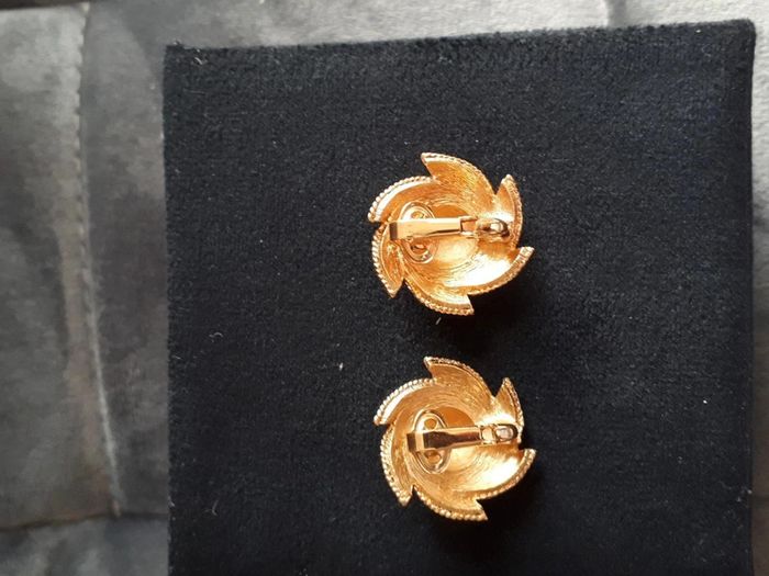 Boucle d'oreille vintage plaqué or - photo numéro 4