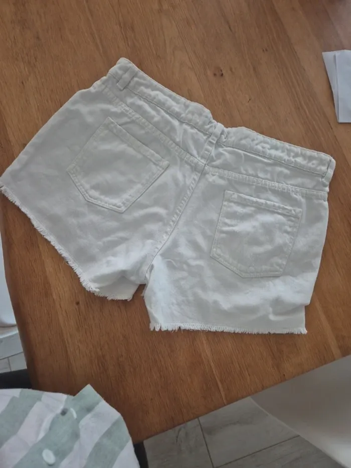 Short Kiabi taille 44 - photo numéro 5