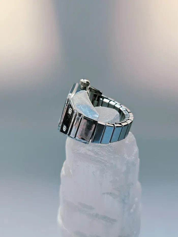 Bague Montre Argentée Cadran Carré Noir - photo numéro 4