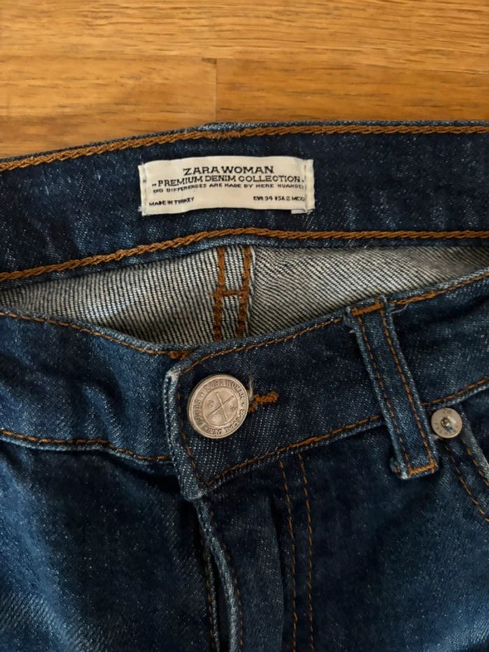 Jeans zara fleurie - photo numéro 6