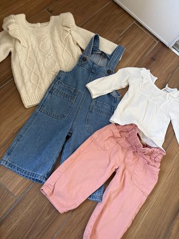 Lot de vêtements t-shirt pull pantalon salopette 