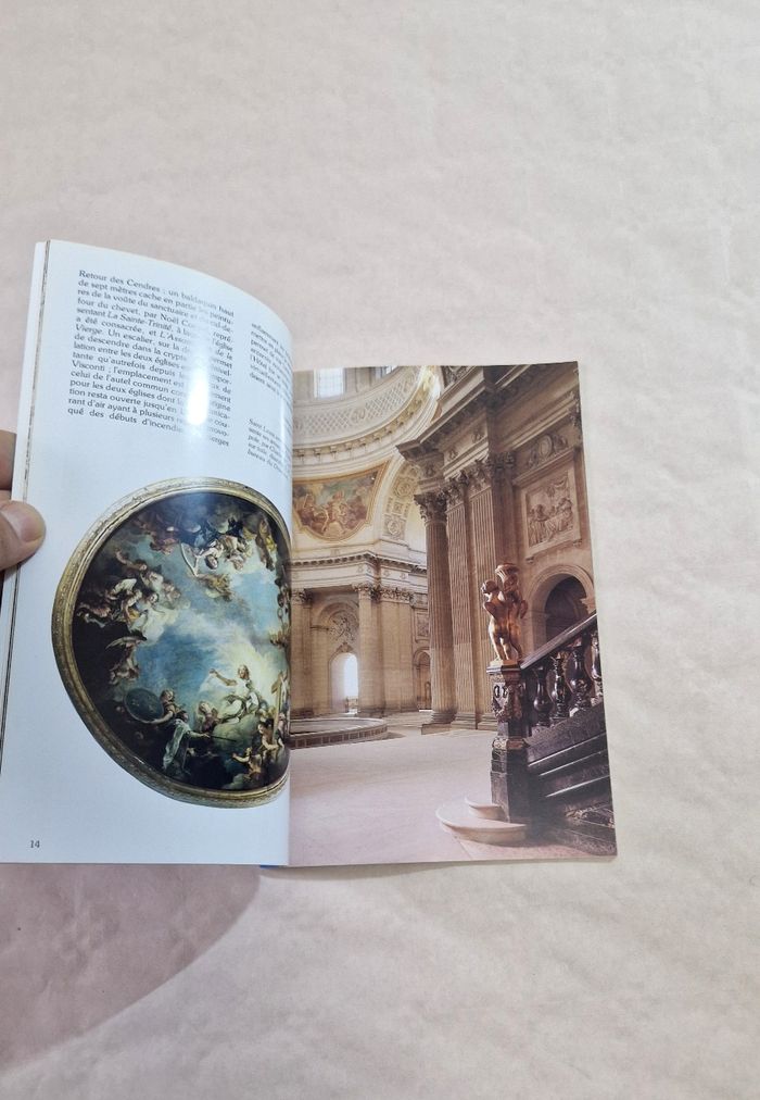 Livre , le tombeau de Napoléon  , l'hôtel des invalides - photo numéro 4