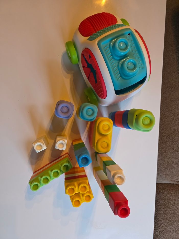 Cubes souples et voiture clementoni - photo numéro 3