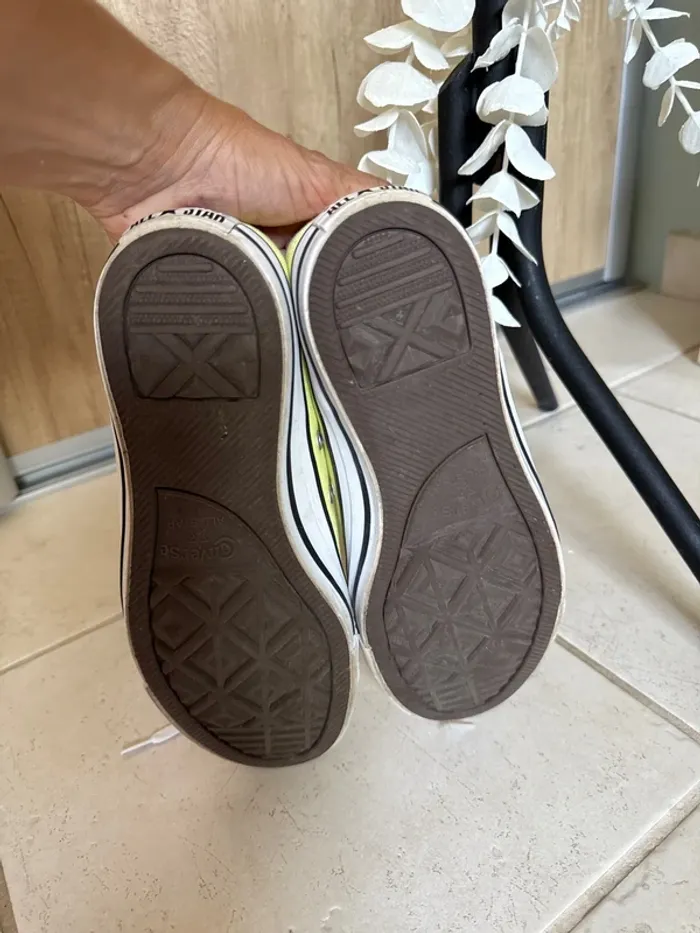 Très jolies baskets basses jaune vif femme 38 - photo numéro 3