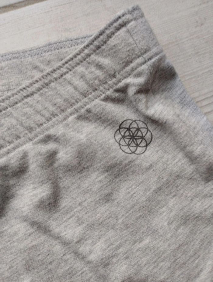 Short de Jogging XL 🩶 - photo numéro 2