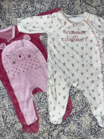 Lot 2 pyjamas