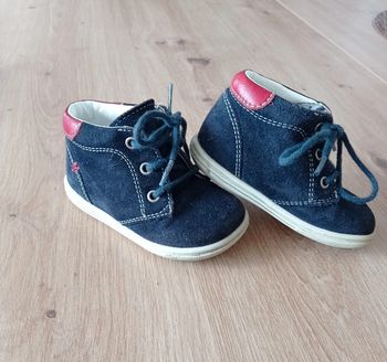 Chaussures taille 19