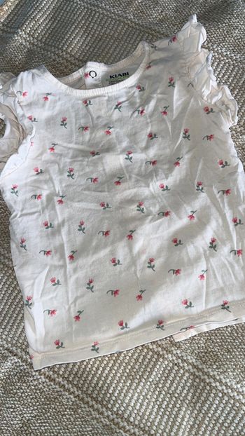 T-shirt à fleurs 🌷