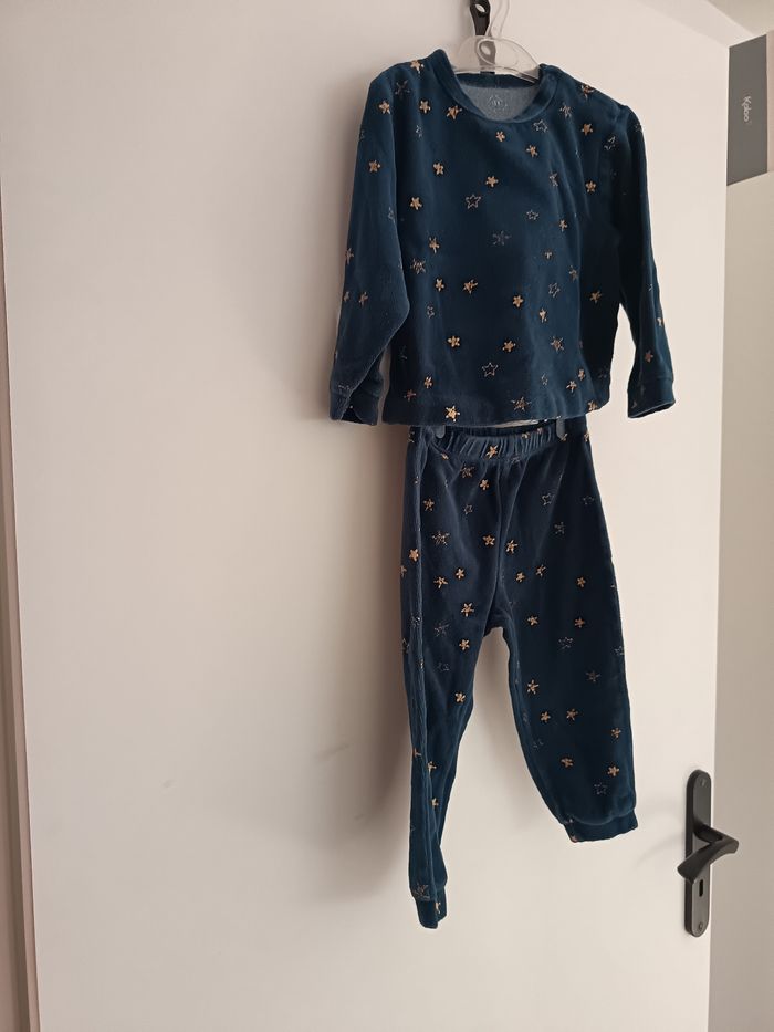 Pyjama 2 pièces 36 mois étoiles pailletées - photo numéro 5