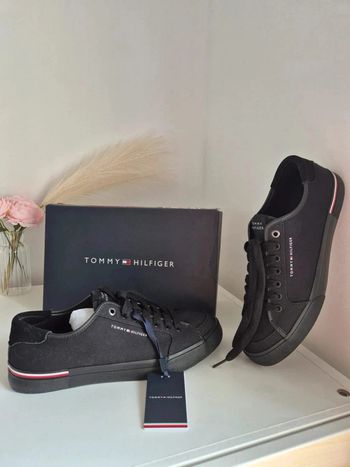 Tommy Hilfiger Baskets Vulcanisées Homme Core Corporate Canvas Basses, Noir taille  42