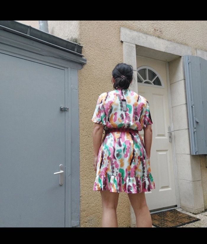 Robe neuve taille 40 - photo numéro 2