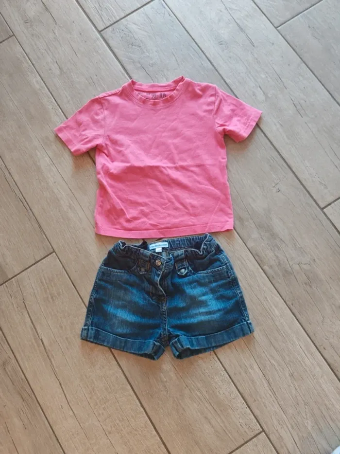 Ensemble d'été short en jeans et t-shirt rose 2 ans