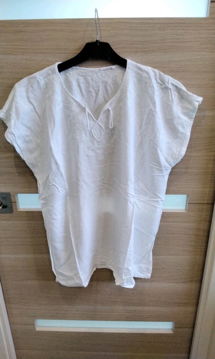 Blouse T-shirt manches courtes - 40/42