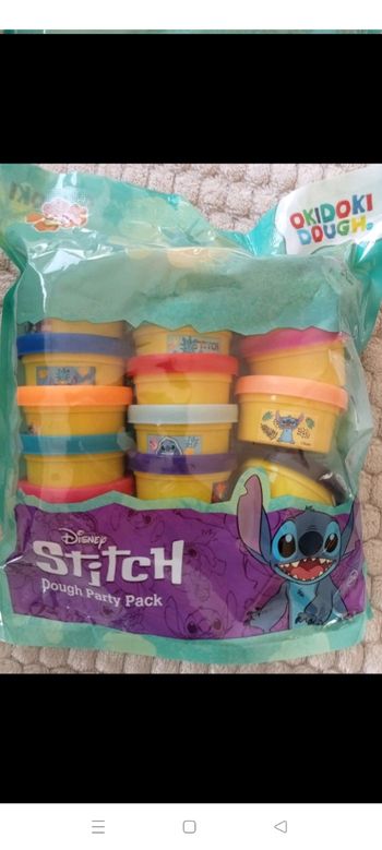 15 pots de pâtes à modeler Stitch