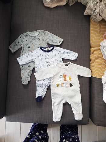 Lot 3 pyjamas 1 mois (Star Wars)
