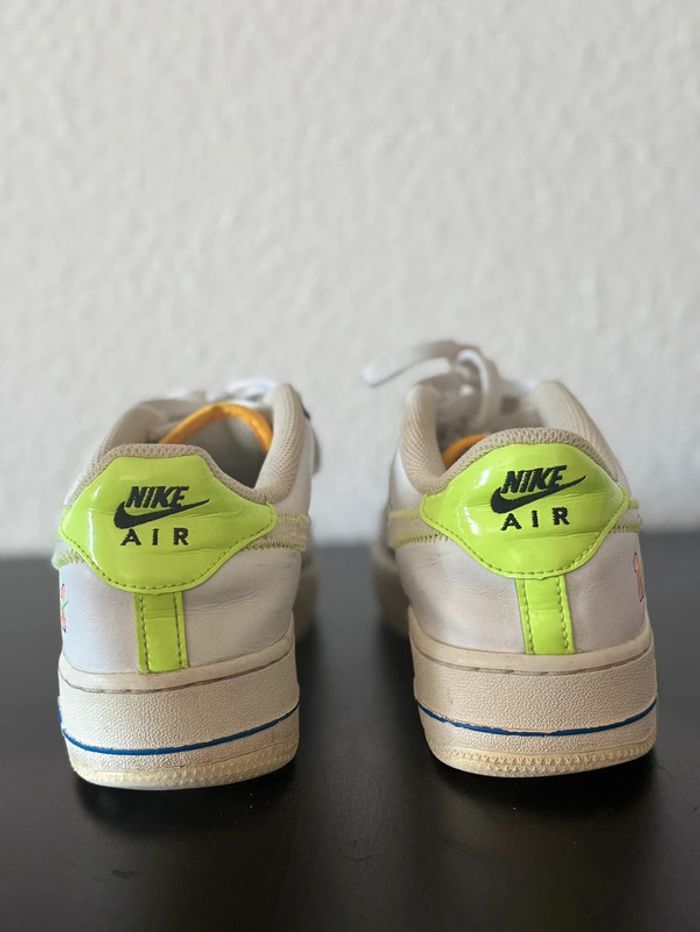 Nike Air Force 1 LV8 Player One Ghost Taille 39 Homme - photo numéro 3