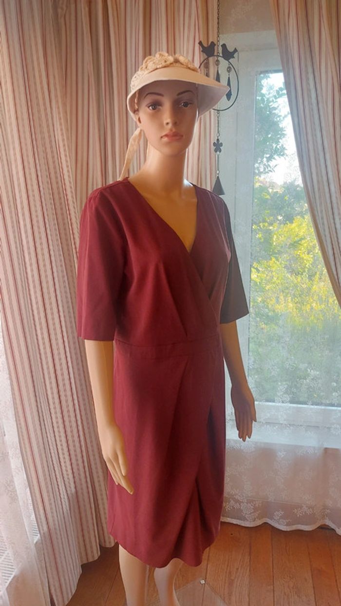 Robe Bordeaux  Sisley taille L - photo numéro 2