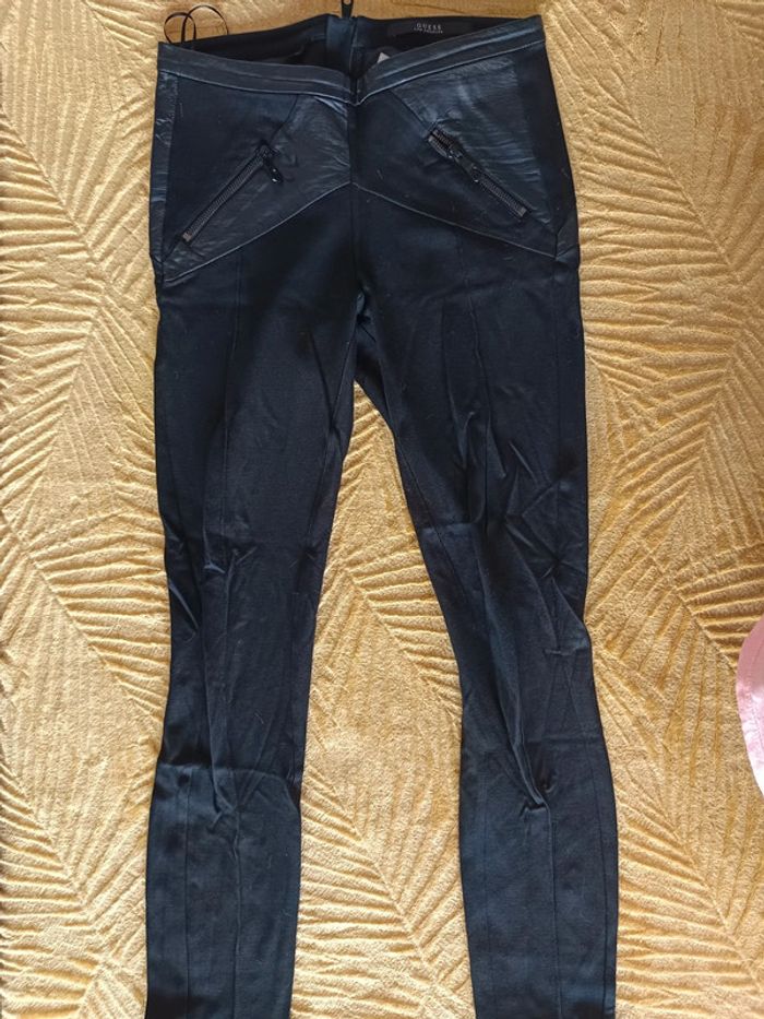 Pantalon simili Guess