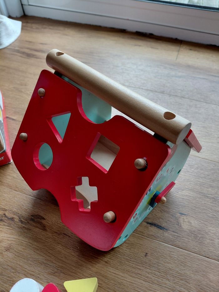 Maison en bois a encastrer - photo numéro 3