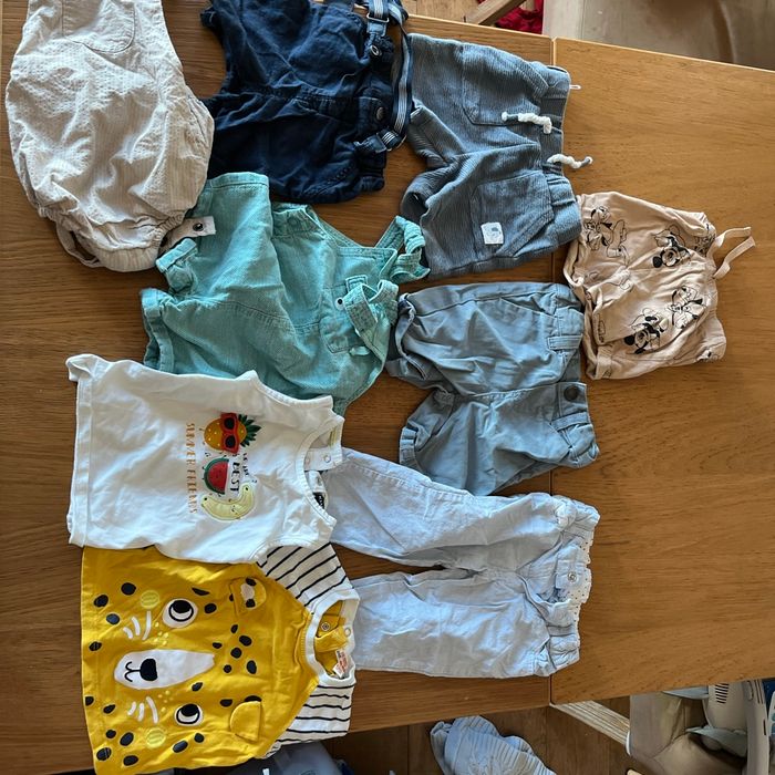 Lot vêtements 9 mois