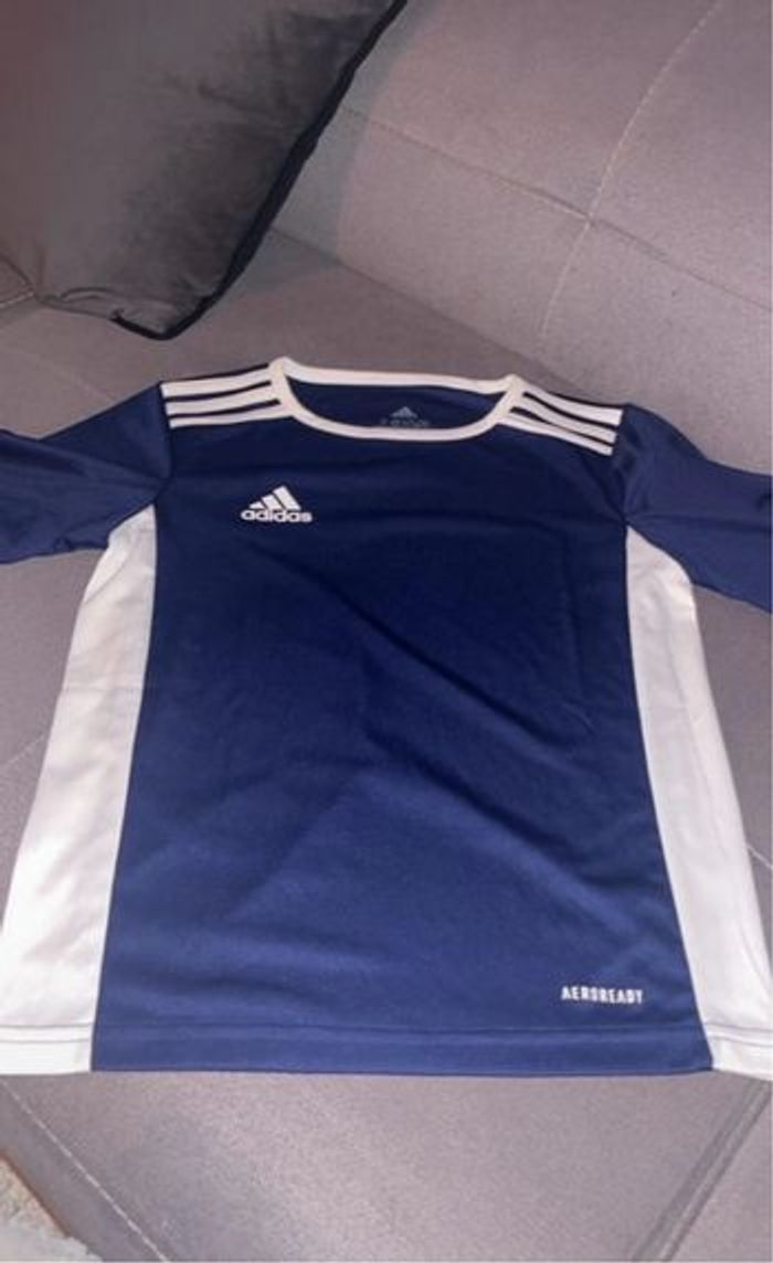 T-shirt adidas