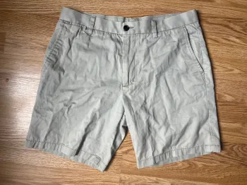 Short chino