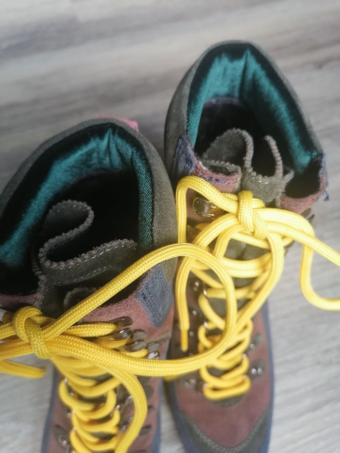 Bottines bleu, noir et bordeaux à talons épais avec lacets jaunes - Taille 39 - Luciano Barachini - photo numéro 5