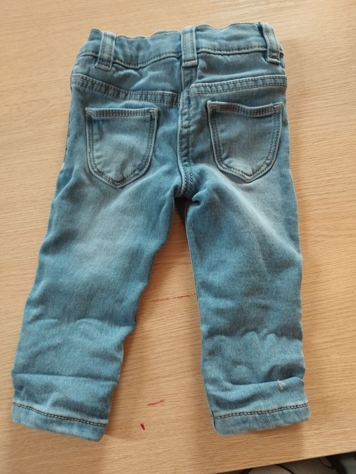 Jeans bébé fille 9 mois - photo numéro 2