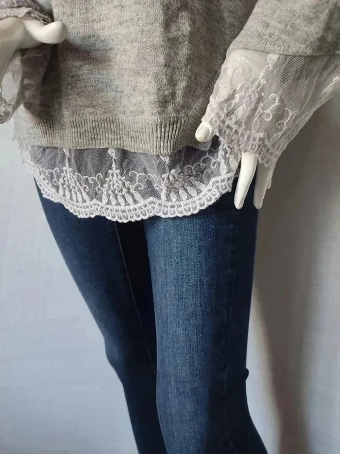 Pull gris dentelle - photo numéro 4