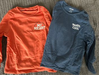 Lot de 2 tee shirts manches longues Kiabi 12 mois