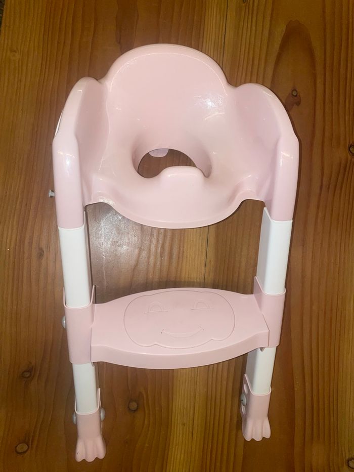 Réhausseur toilette