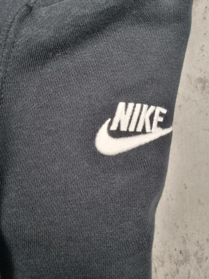 Sweat à capuche noir Nike – Taille S Femme (mesures en photos) - photo numéro 9