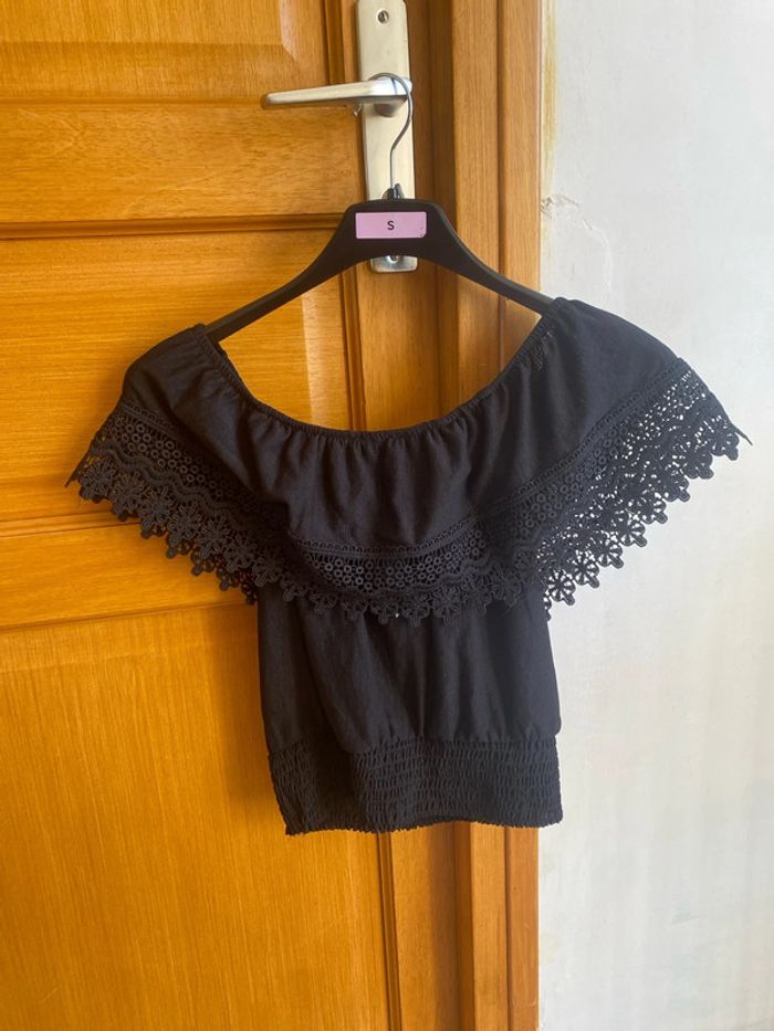 Top épaules dénudées - photo numéro 2