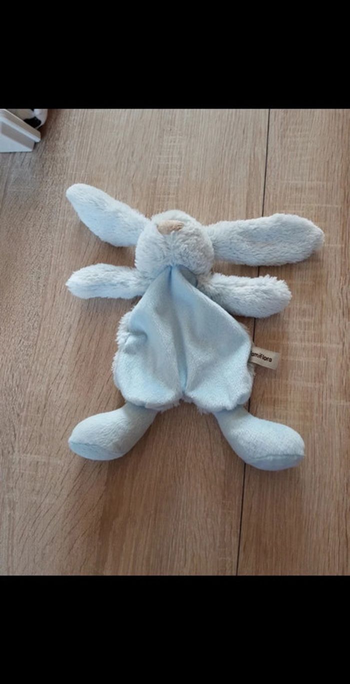 Doudou lapin bleu