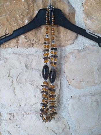 Collier noir et marron