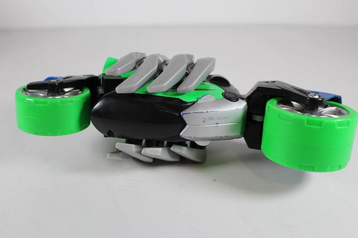 Hasbro 2005 Moto Type Spider-Man - photo numéro 3