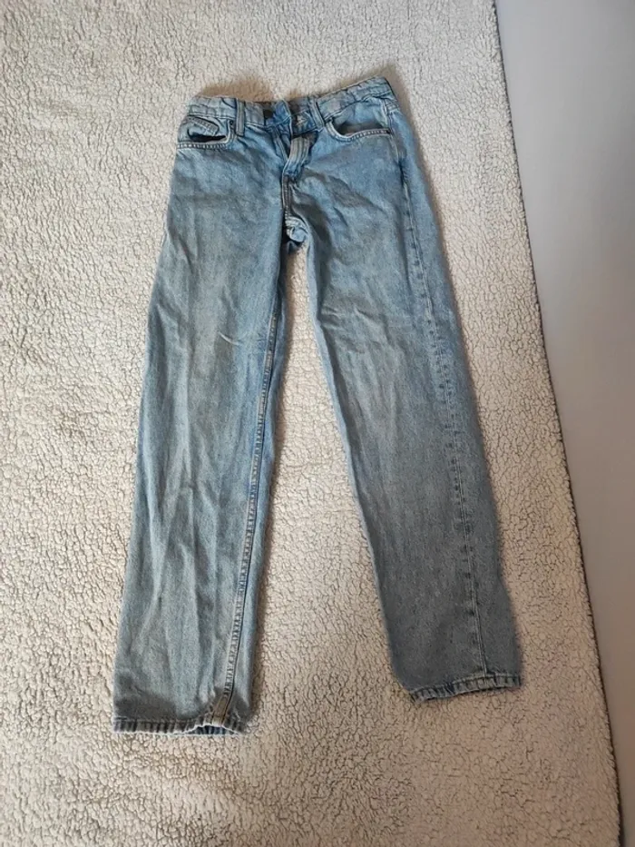 Jean loose