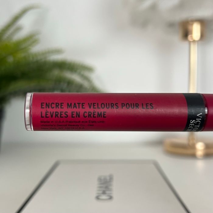 Rouge à lèvres Velvet Matte Victoria's Secret - photo numéro 3