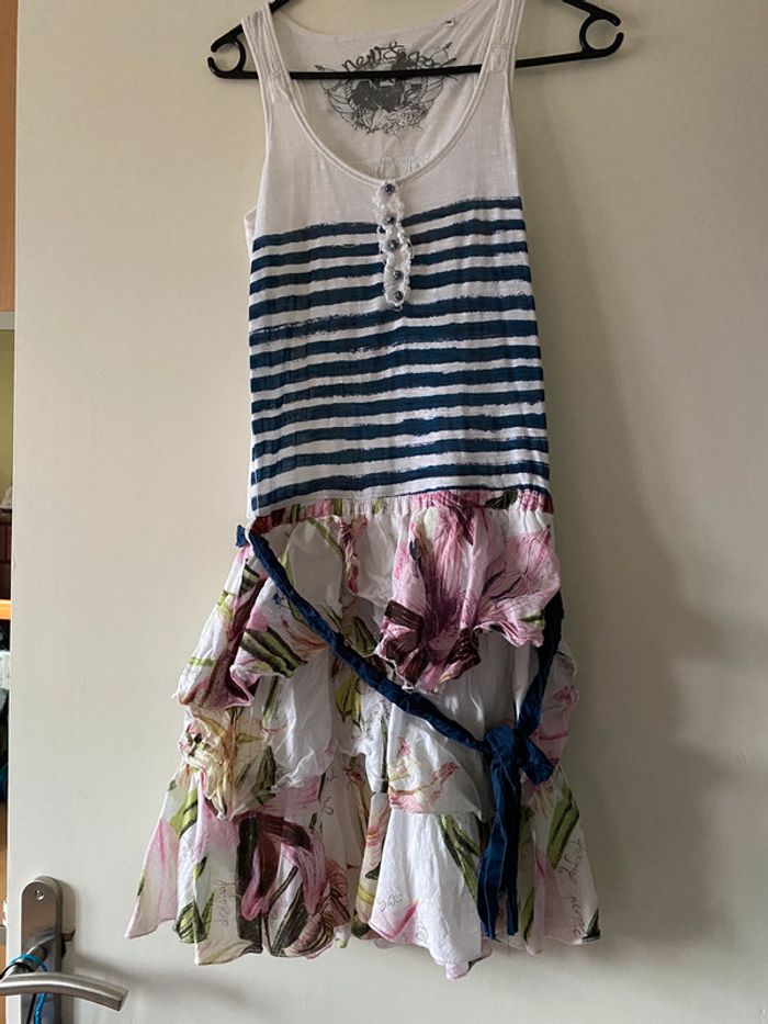 Robe Desigual marine / fleurie Taille 38 - photo numéro 9
